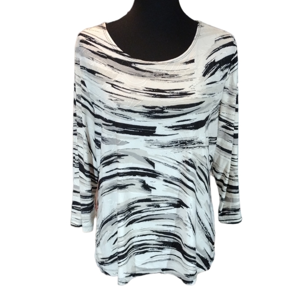 JM Collection Top - Picture 2 of 7